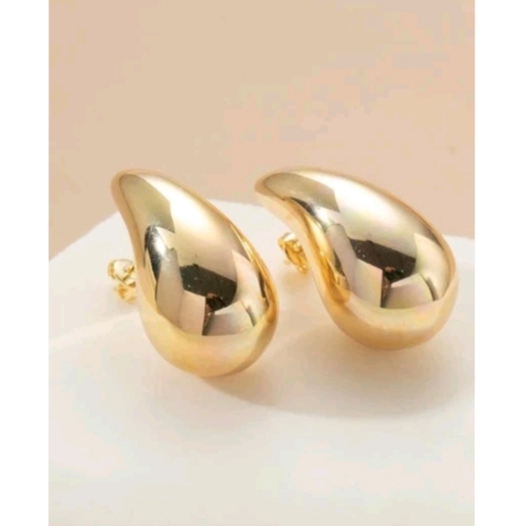 Anthropologie Trendy Teardrop Gold Stud Earrings - Picture 2 of 4